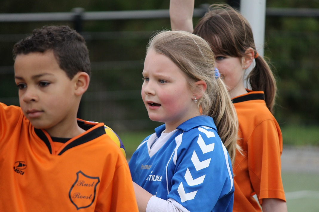 Jesse korfbal 14-04-12 Rust Roest 078k.jpg